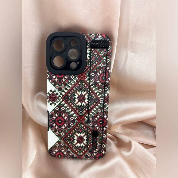 Patterned IPhone 16 pro max Case with Hand Strap - Picture 5 of 7